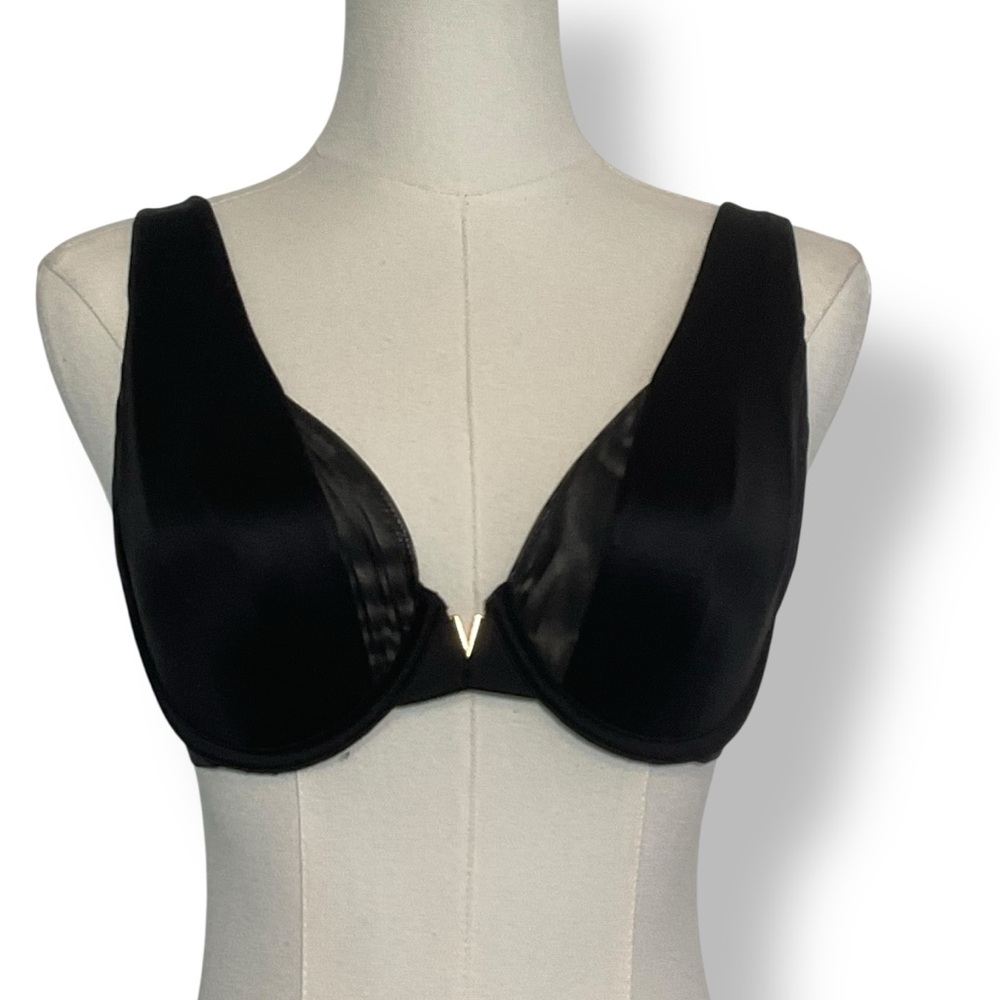 Victoria’s Secret Bra‎ 32 E / DD Black T Shirt Mesh Deep V